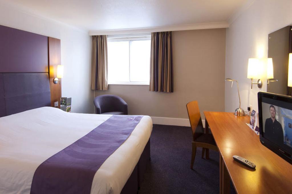 Premier Inn Birmingham City - Aston Bilik gambar